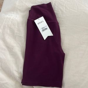 Stori by Katy Hearn Perseverence Fitted 7” Short in Mulberry
